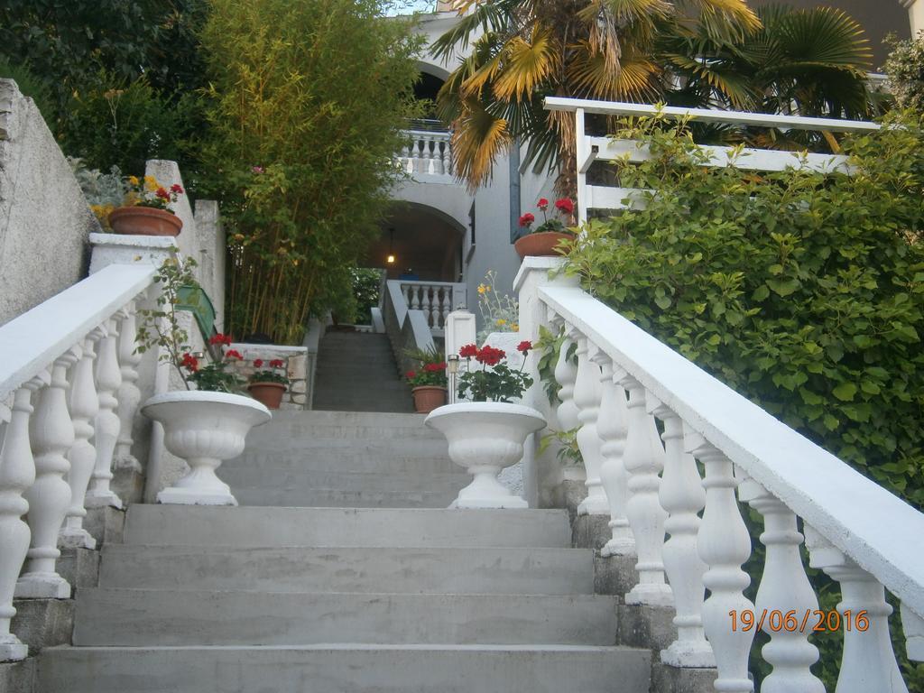 Apartments Sea And Sun Rabac Exterior foto