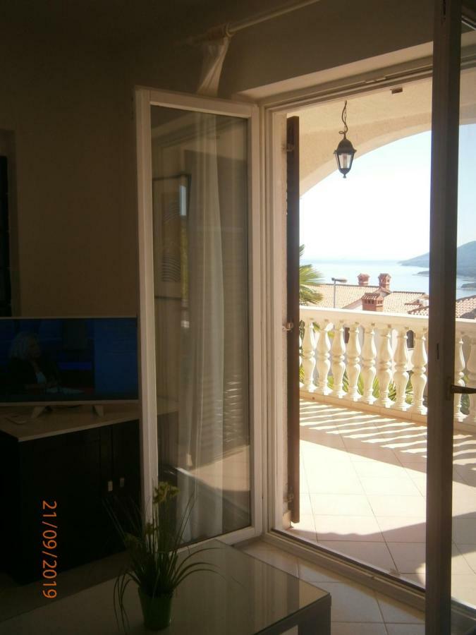 Apartments Sea And Sun Rabac Exterior foto