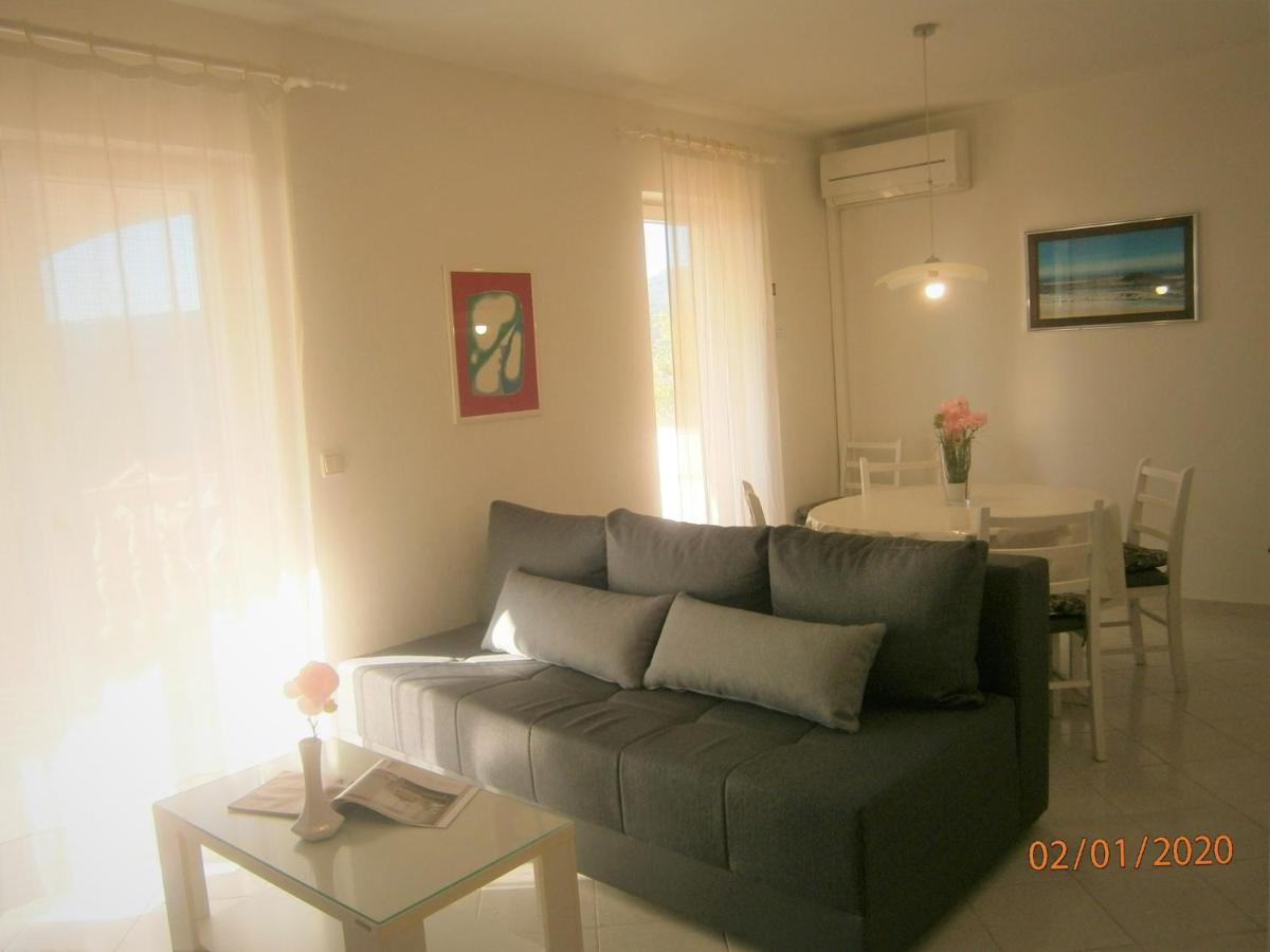 Apartments Sea And Sun Rabac Exterior foto